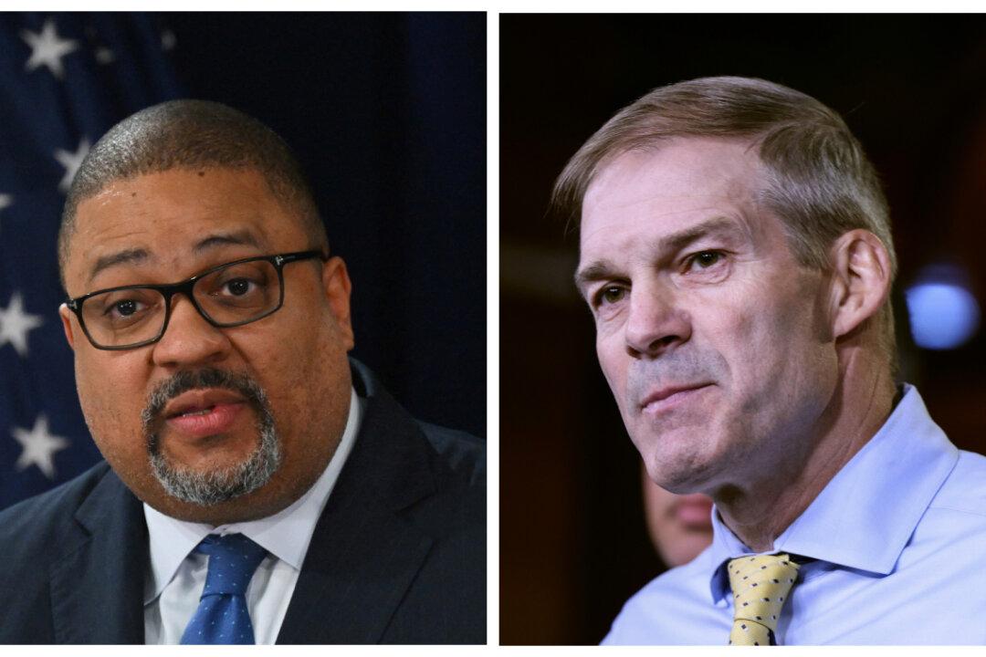 Bragg Drops Case Against Jordan, Allowing House GOP to Depose Ex-Manhattan Prosecutor