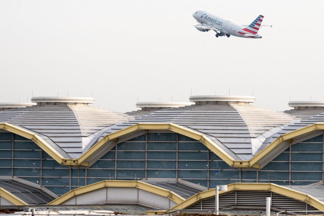 American Airlines Struggles With Pilot Deficit, Grounds 150 Aircraft