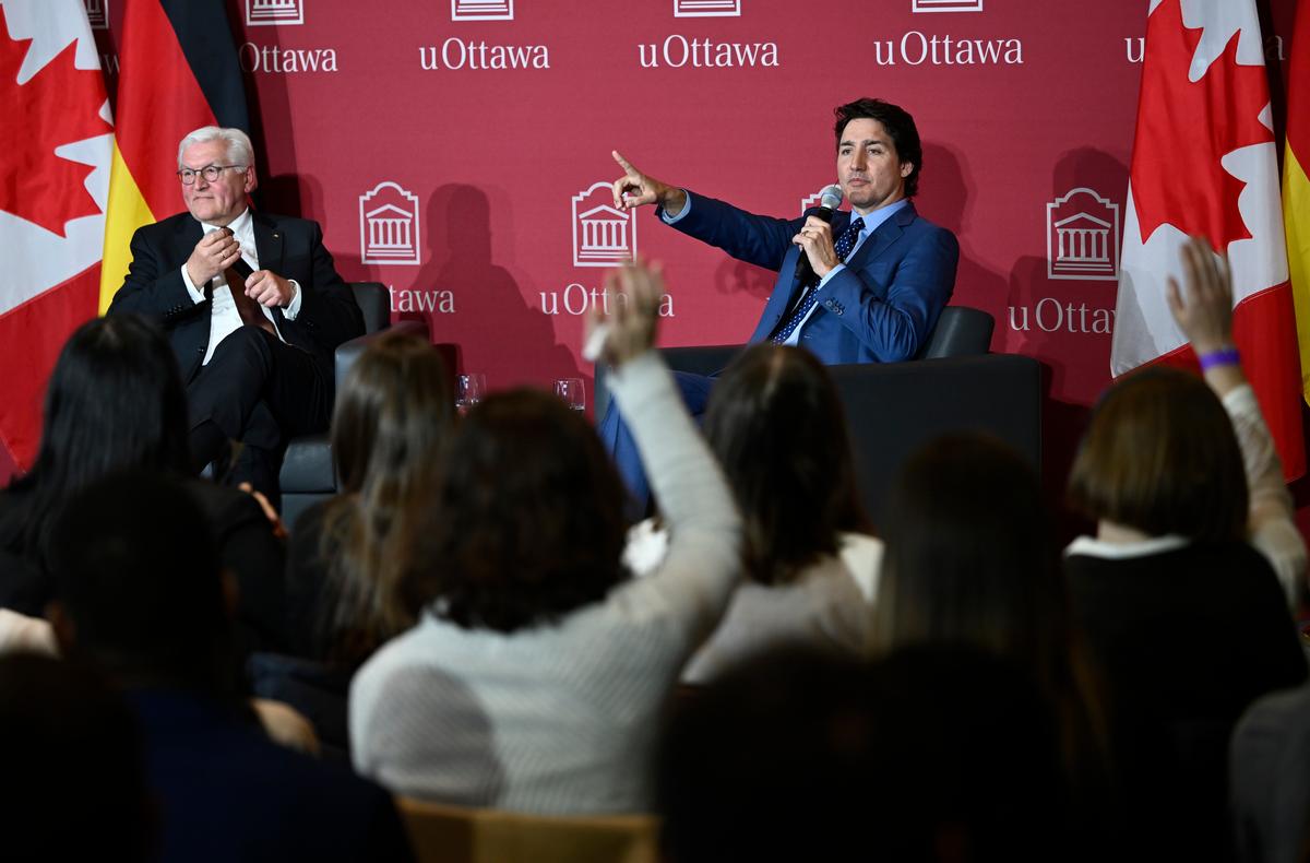 Poilievre Shares Video Contrasting Trudeau’s Definition of Disinformation and Claim He Didn’t Force Vaccination