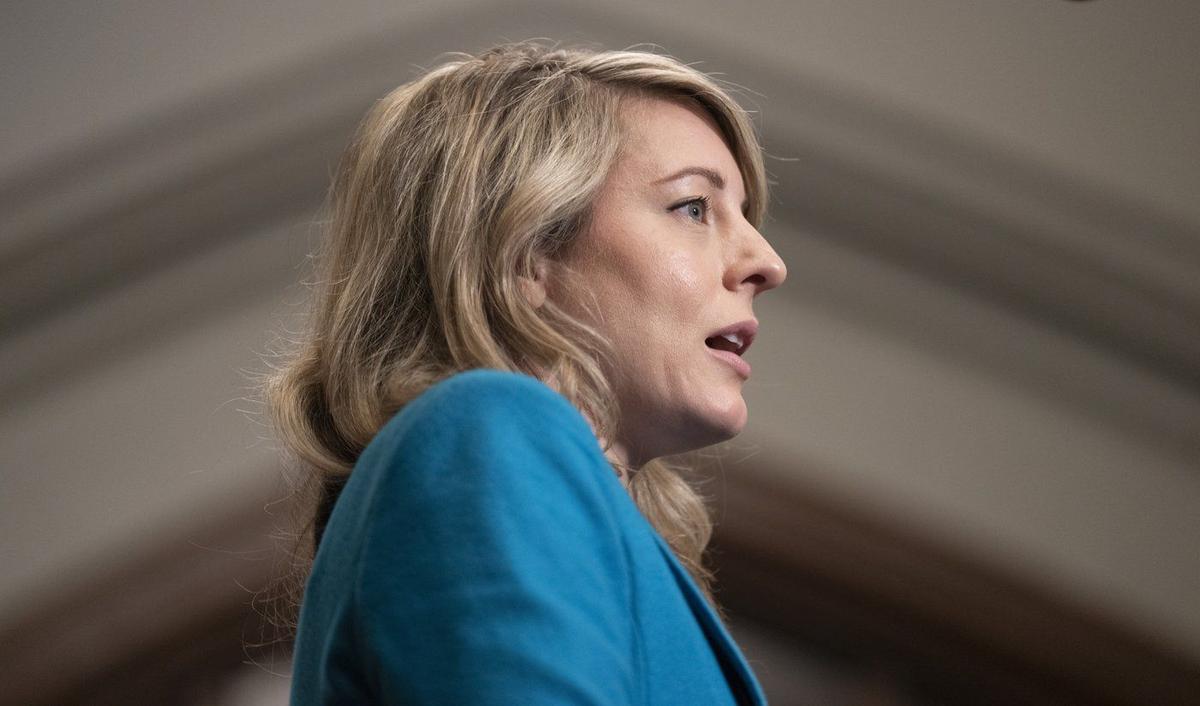 More Canadians Ask for Help to Get out of Sudan: Joly