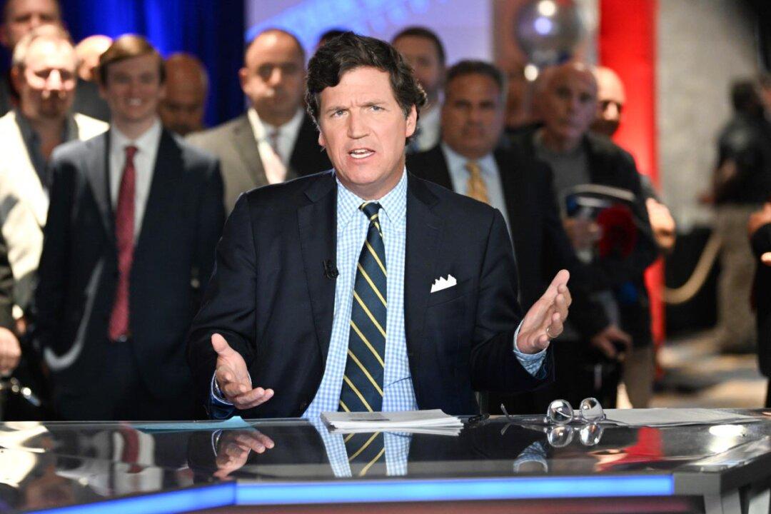 Ratings for Fox News’ Tucker Carlson Replacement Show Continue to Drop