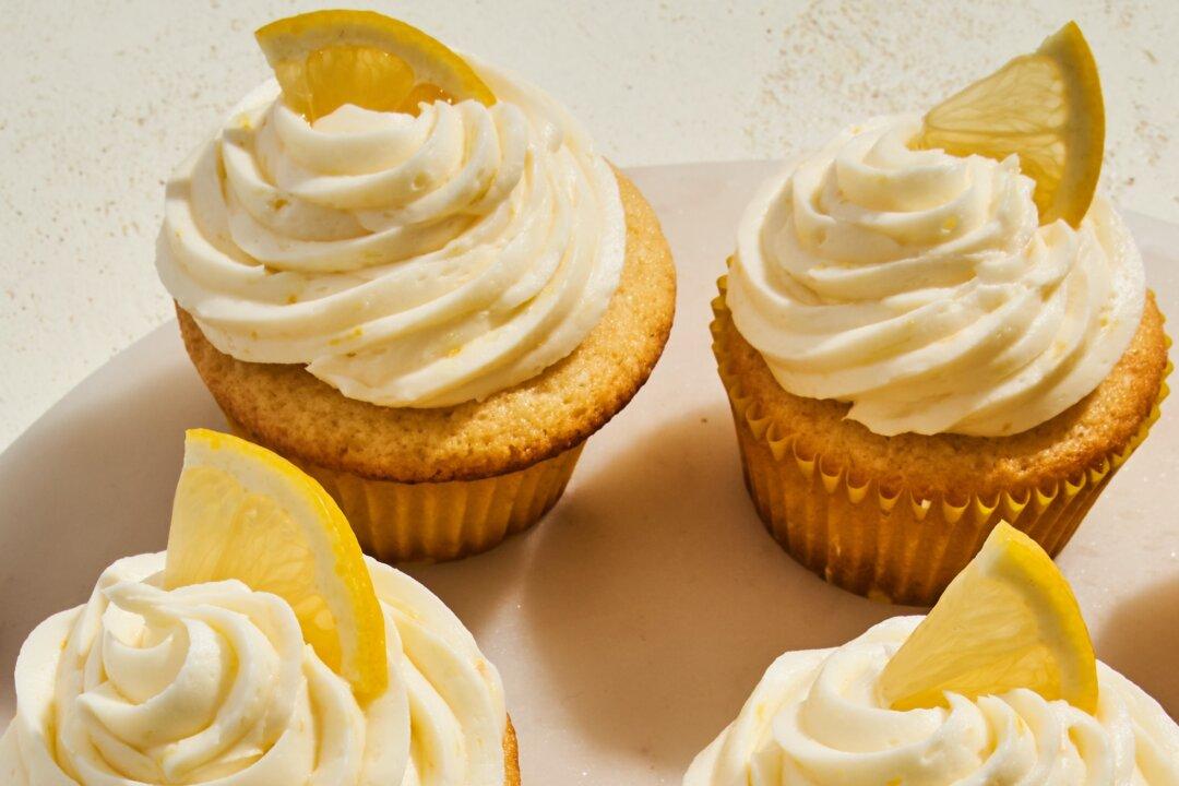 Lemon Cupcakes Taste Like Pure Sunshine