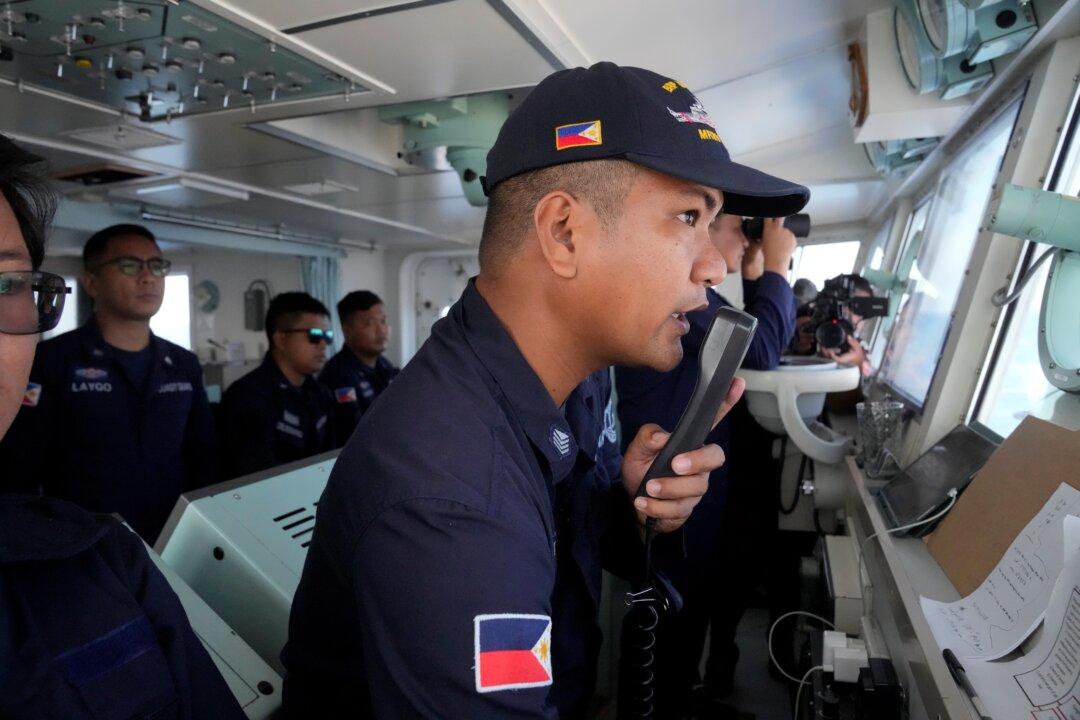 US and Philippines Close Ranks Against China