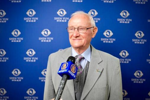 Jean-Marie Ogez, former chief warrant officer in the Foreign Legion, attended Shen Yun at the Palais des Congrès in Tours on April 24, 2023. (NTD)