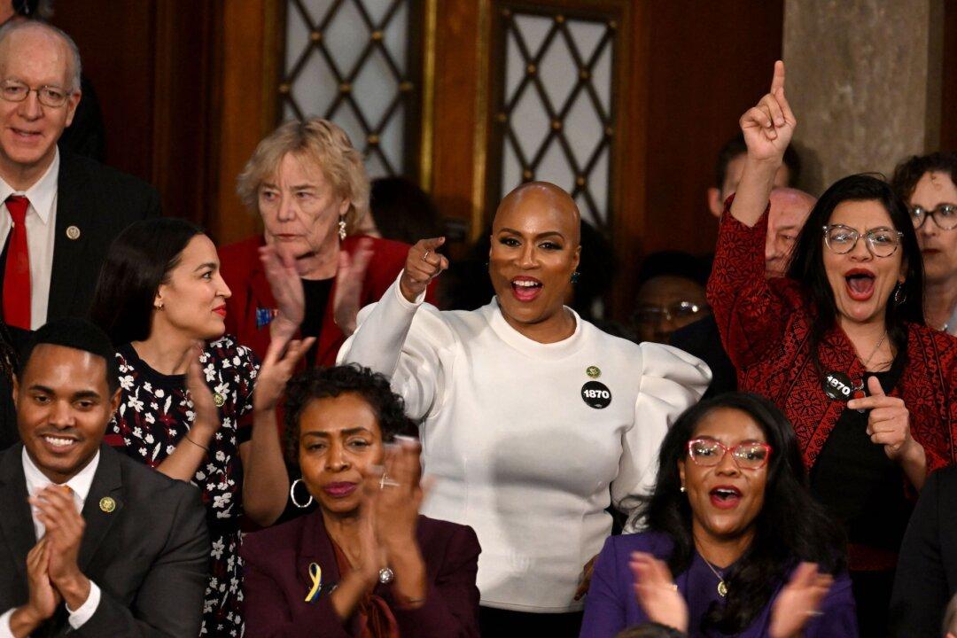 House Democrats Expelled After Protesting Equal Rights Amendment in Senate