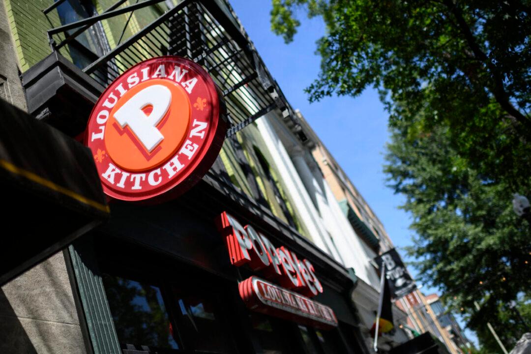 New Operator Hopes to Re-Vamp Once Popular Fried Chicken Chain in China