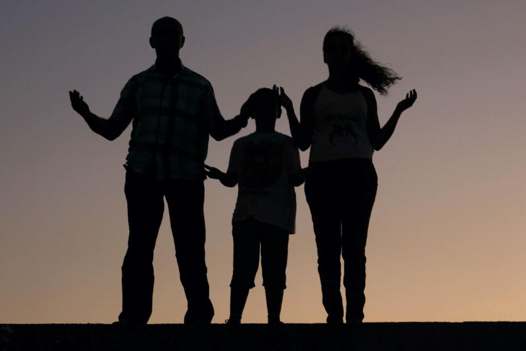 California Bill Targets Faith-Based Foster Parents Over ‘Gender-Affirming Care,’ Opponents Say