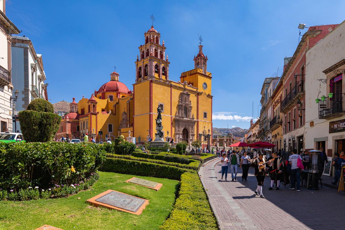 This Summer, Head to La Paz, Mexico’s Unsung Seaside Destination