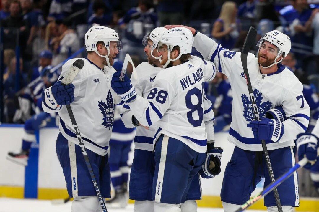 NHL Roundup: Leafs Clinch First Playoff Series Since 2004