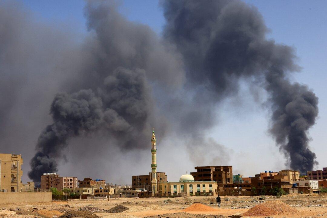 Sudan Conflict Could Prompt 800,000 People to Flee, UN Says