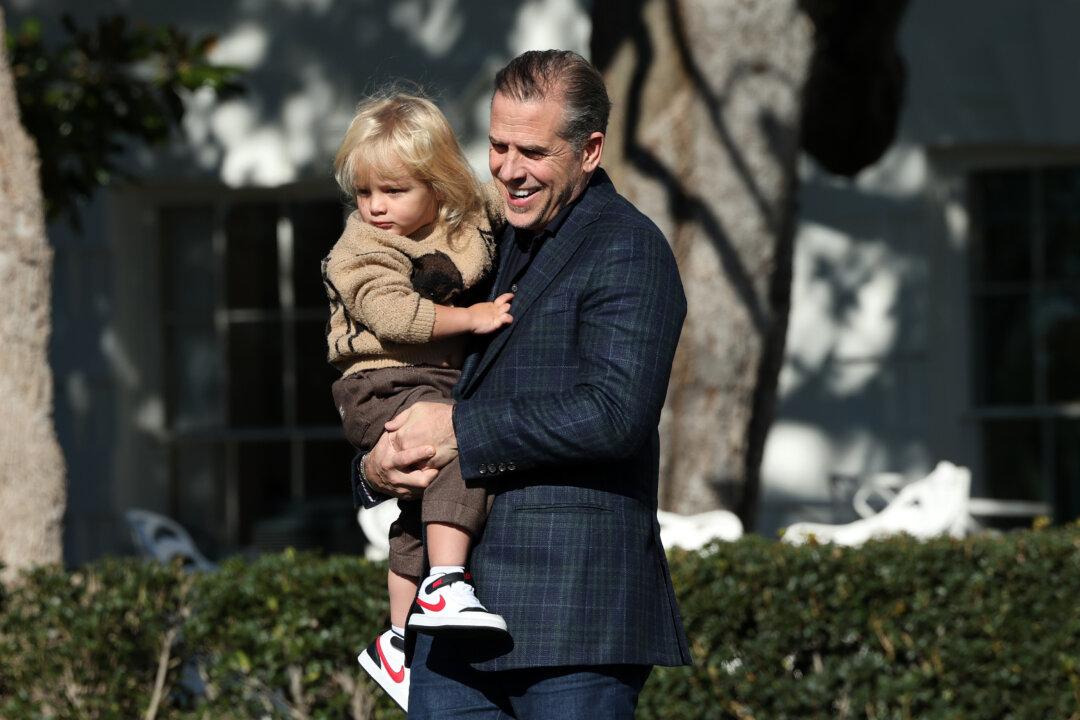 Judge Orders Hunter Biden to Provide Details on Income From Artwork, Investments, Gifts From Friends