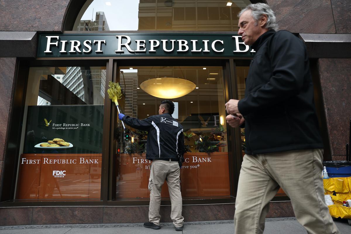 Investors Warn of More Economic Pain to Come After First Republic Failure