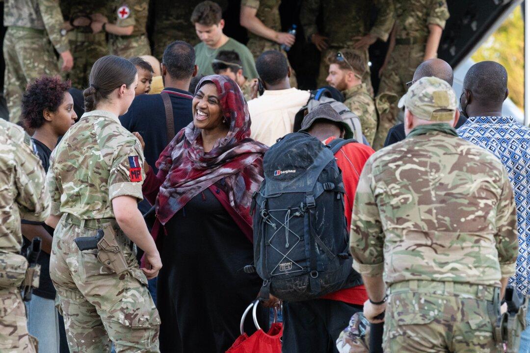 UK Mission in Sudan ‘Not Over’ Despite End of Airlift, Foreign Secretary Says