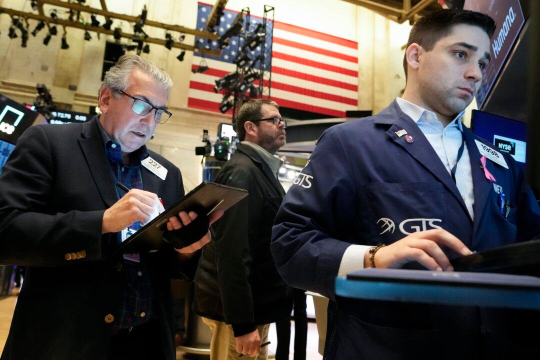 PacWest Shares Fall More Than 55 Percent in After-Hours Trading as It Seeks Rescue