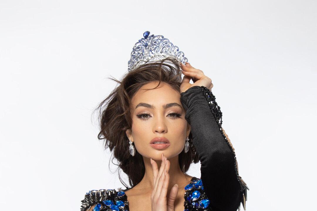 Texas-Born Miss Universe R’Bonney Gabriel Wants to Inspire Young Women Everywhere