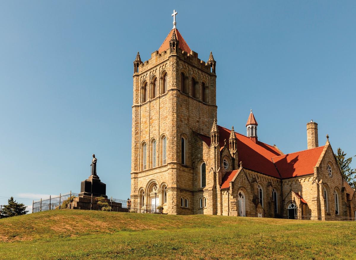 How a Russian Aristocrat Stripped Off His Title and Left for America to Serve the Poor