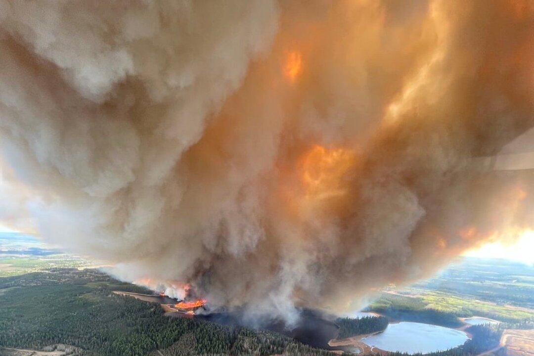 More Than 13,000 People Forced From Homes as Wildfires Burn Across Alberta