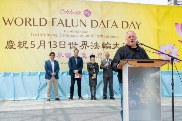 Mississauga city councillor Brad Butt speaks during a rally at Toronto City Hall on May 6, 2023, marking the 31st anniversary of the public introduction of the spiritual practice Falun Dafa. (Evan Ning/The Epoch Times)