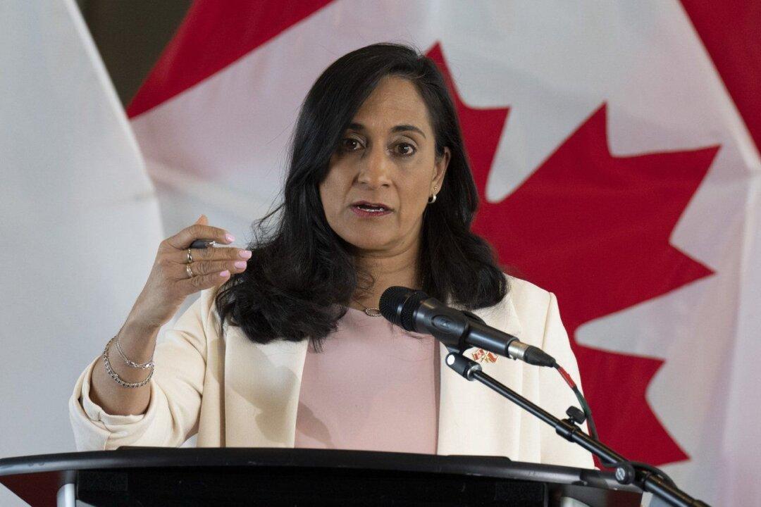 Cabinet Spent $199M to Enforce COVID Vaccine Mandates for Federal Employees Who Were 95% Compliant