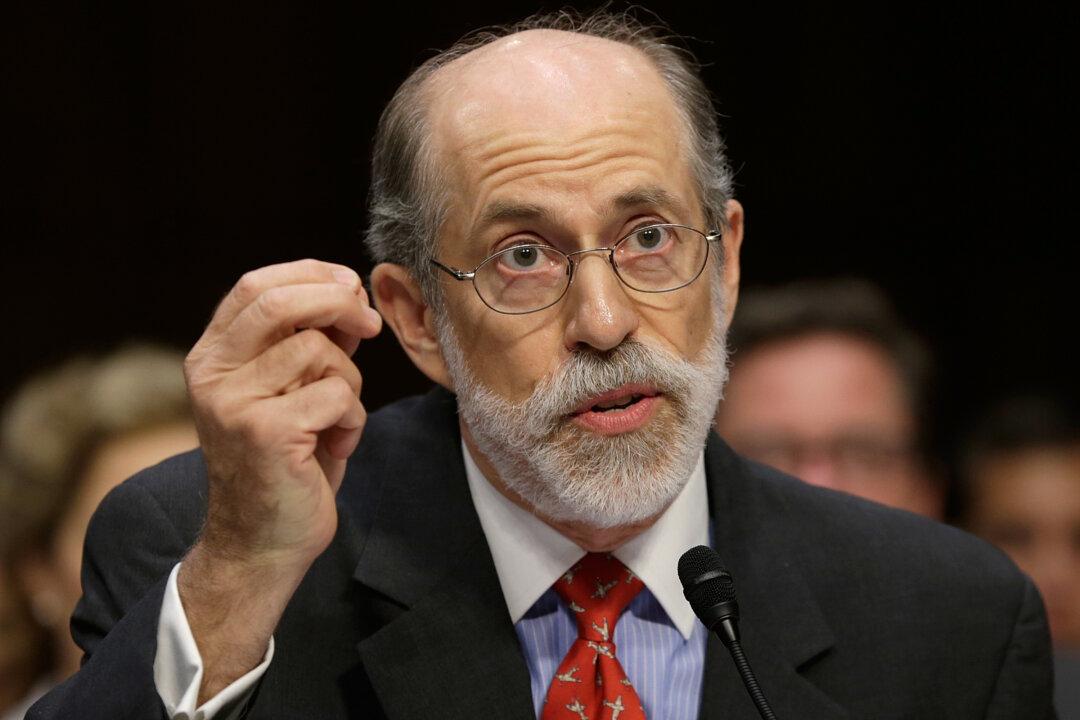 Frank Gaffney Says Fox News ‘Willing to Pay Handsomely’ to Keep Tucker Carlson Off the Air