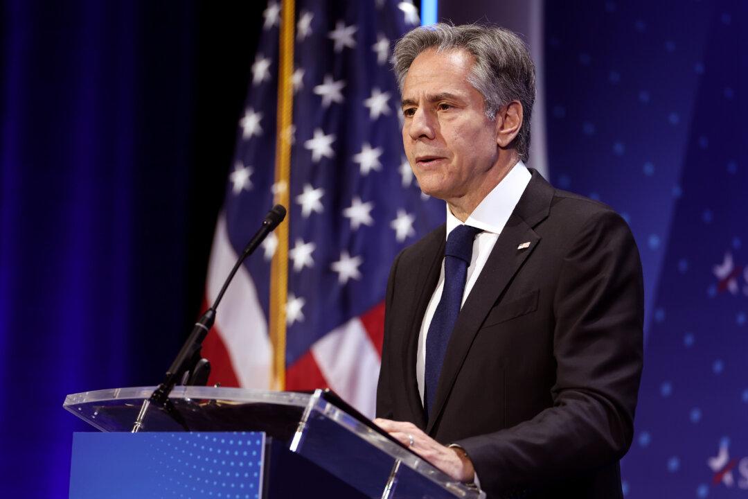 EXCLUSIVE: Republican Letter Asks Blinken to Visit Taiwan En Route to China