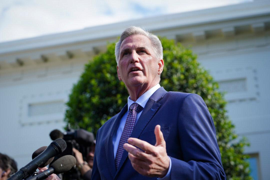 McCarthy Says He’ll Call Wray After FBI Failed to Give Congress Document Showing Alleged Biden Bribery Scheme