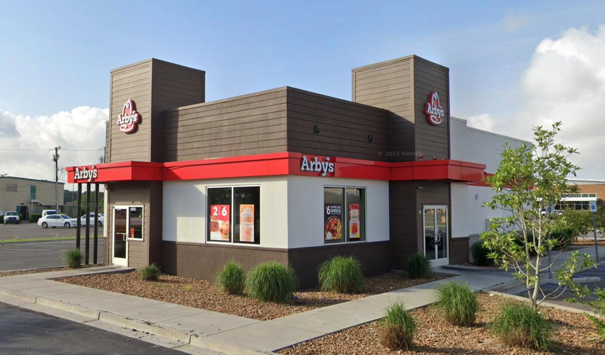 Employee Found in Freezer of Louisiana Fast Food Outlet; Police Calling It ‘Suspicious’