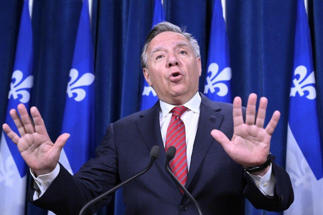 Quebec Premier Says Moving Forward on Politicians’ $30K Pay Bump Requires ‘Courage’
