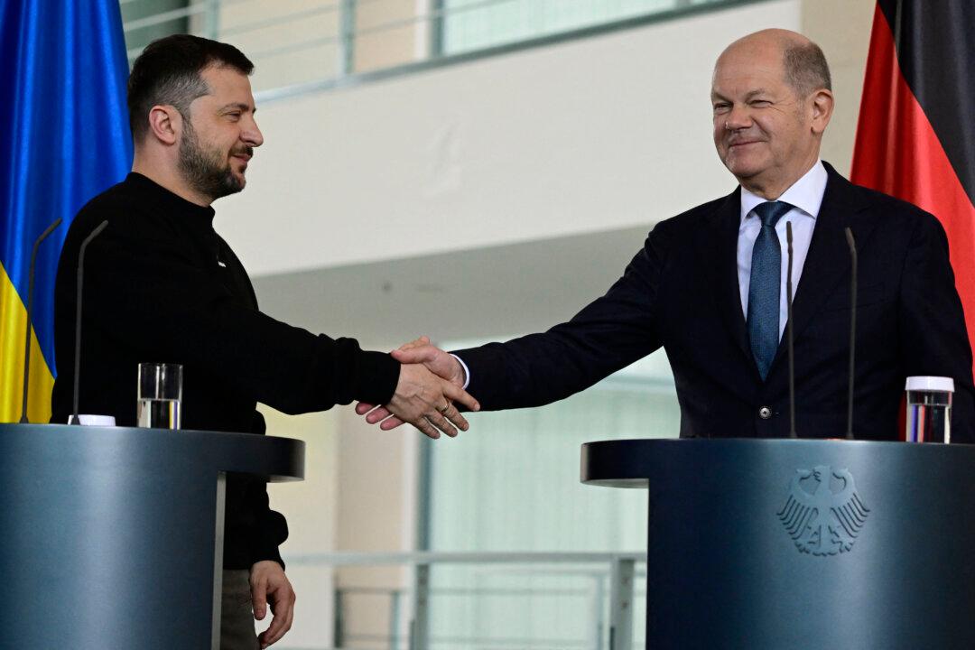 Zelenskyy in Berlin: We Can Make Russia’s Defeat ‘Irreversible’