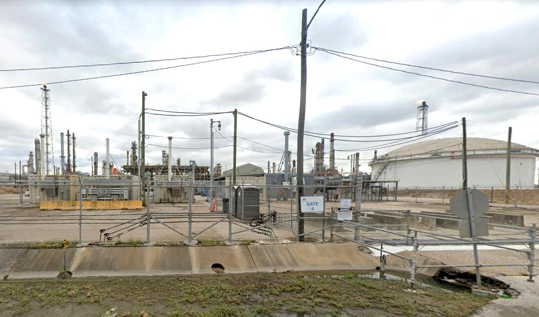 Fire Breaks out at Marathon Refinery in Texas; 1 Worker Dead