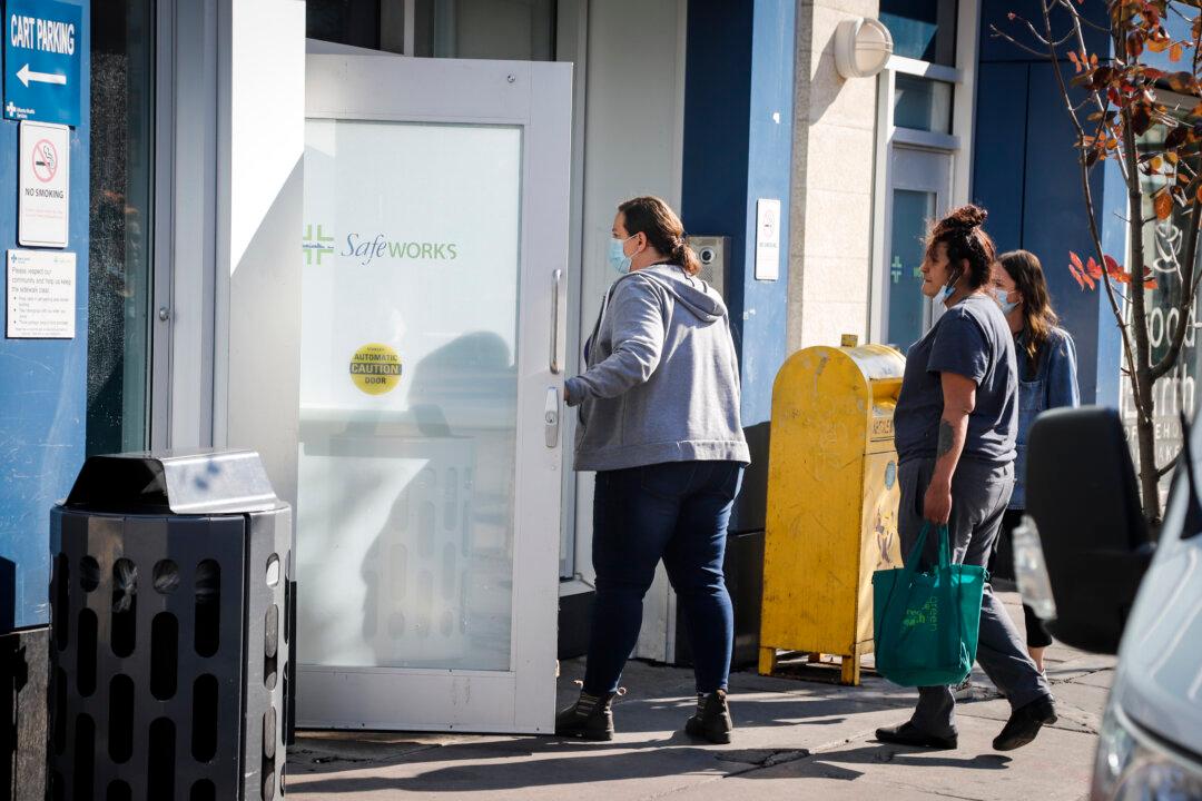 Calgary, Province Spar Over Drug Consumption Site Closing