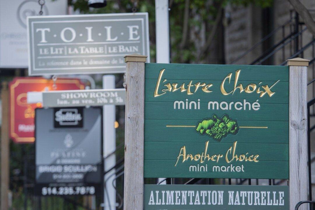 All Quebec’s Bilingual Towns Resolve to Keep Right to Operate in English and French