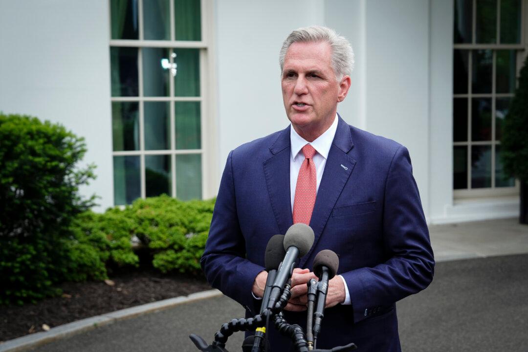 McCarthy Predicts Debt Ceiling Deal to Reach House Next Week