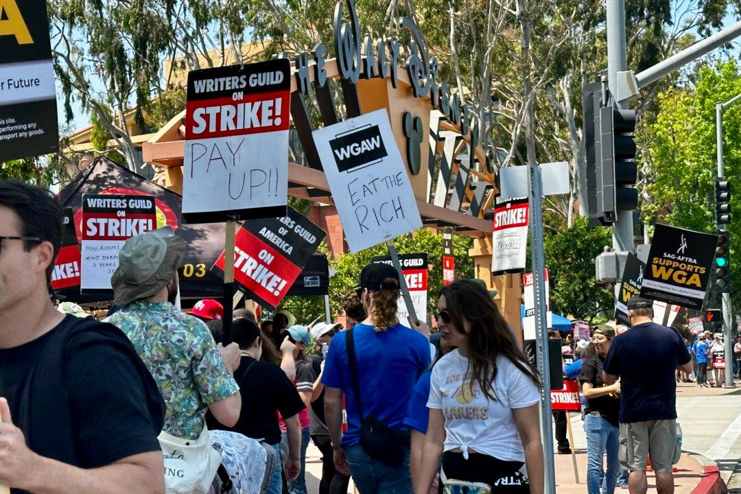 Hollywood Strike Intensifies After Another Failed Negotiation Between Producers and Writers