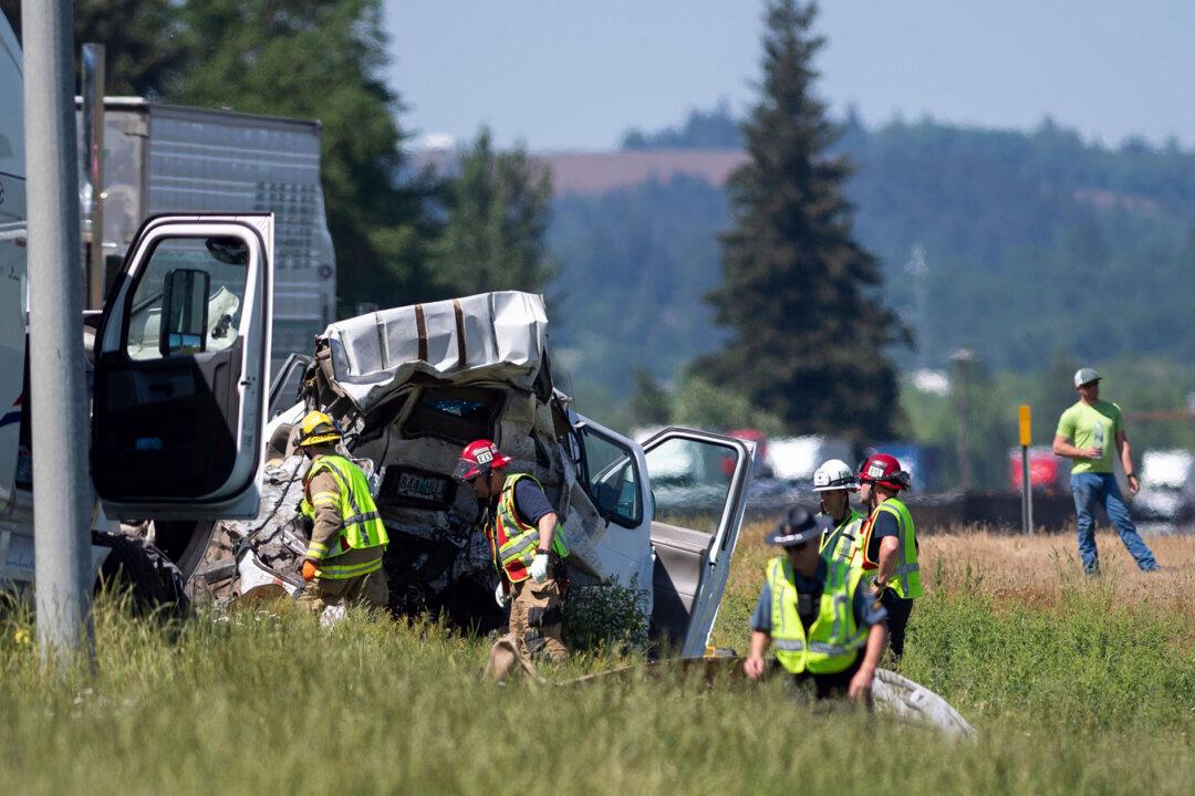 7 Killed in Multi-Vehicle Freeway Crash in Oregon; Truck Driver Arrested