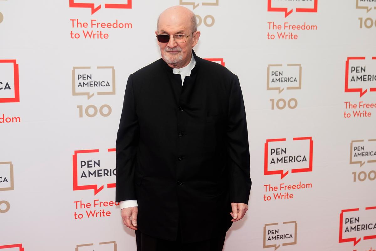 Salman Rushdie Honored at PEN America Gala, First In-person Appearance Since Stabbing