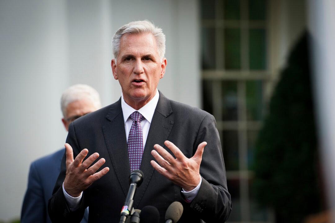 Biden, McCarthy Have ‘Productive’ Meeting But No Deal Yet on Debt Ceiling