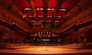 The Singer Betting Big on Artistic Freedom Over Ideology and Taxpayer-Backed Grants