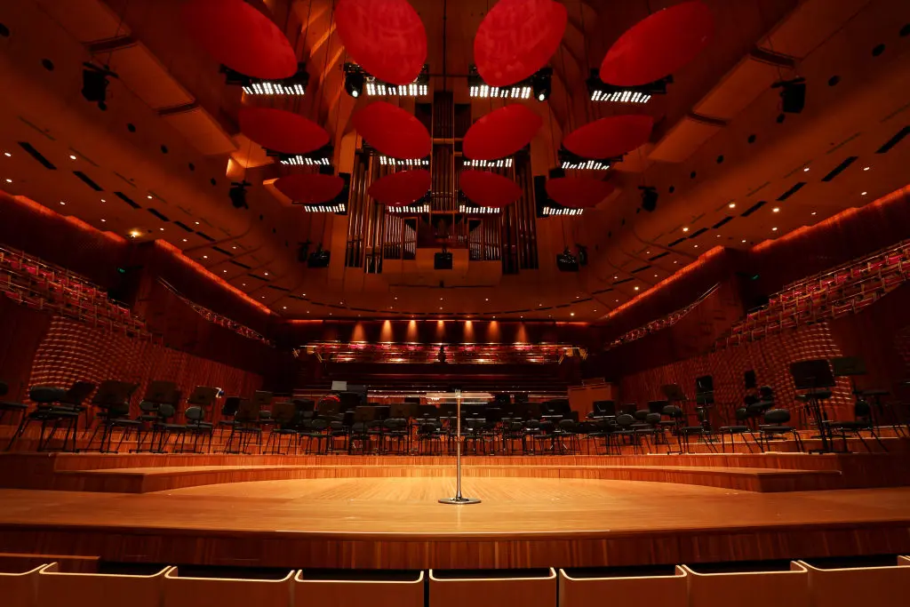 This Singer Is Betting Big on Artistic Freedom Over Ideology and Taxpayer-Funding