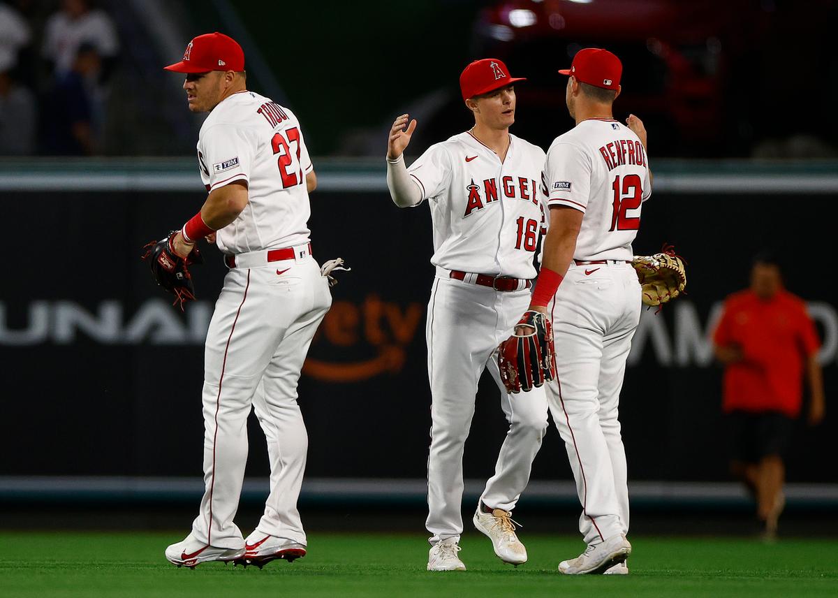 Moniak’s Homer in 8th Inning Propels Angels to 2–1 Victory Over Red Sox