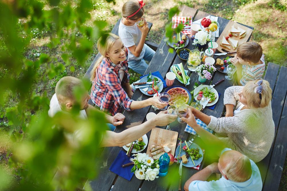 Picnic Perfect: Tips, Tricks, and 3 Crowd-Pleasing Salads for a Memorable Outdoor Feast