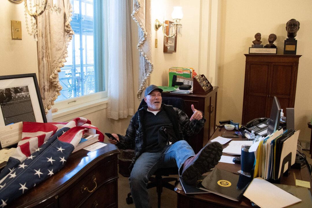 Arkansas Man Who Put Feet on Desk in Pelosi’s Office Gets 4.5 Years in Prison