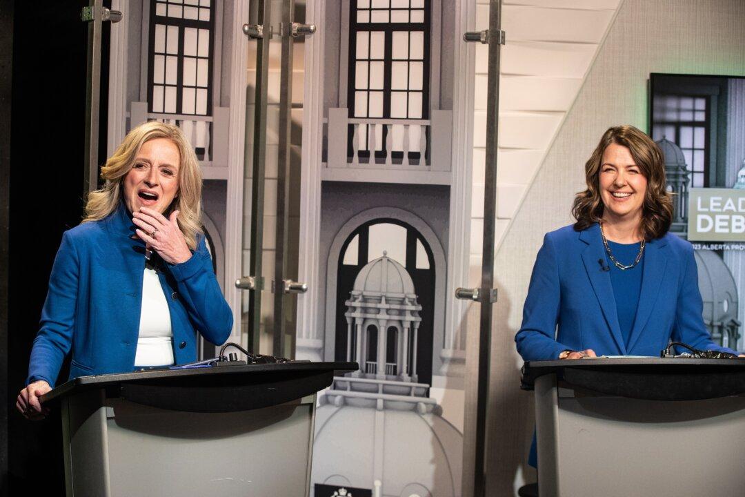 Smith, Notley Announce First Pieces of Planned Legislation If Elected Alberta Premier