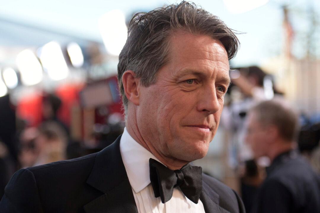 Hugh Grant’s Lawsuit Alleging Illegal Snooping by the Sun Tabloid Cleared for Trial