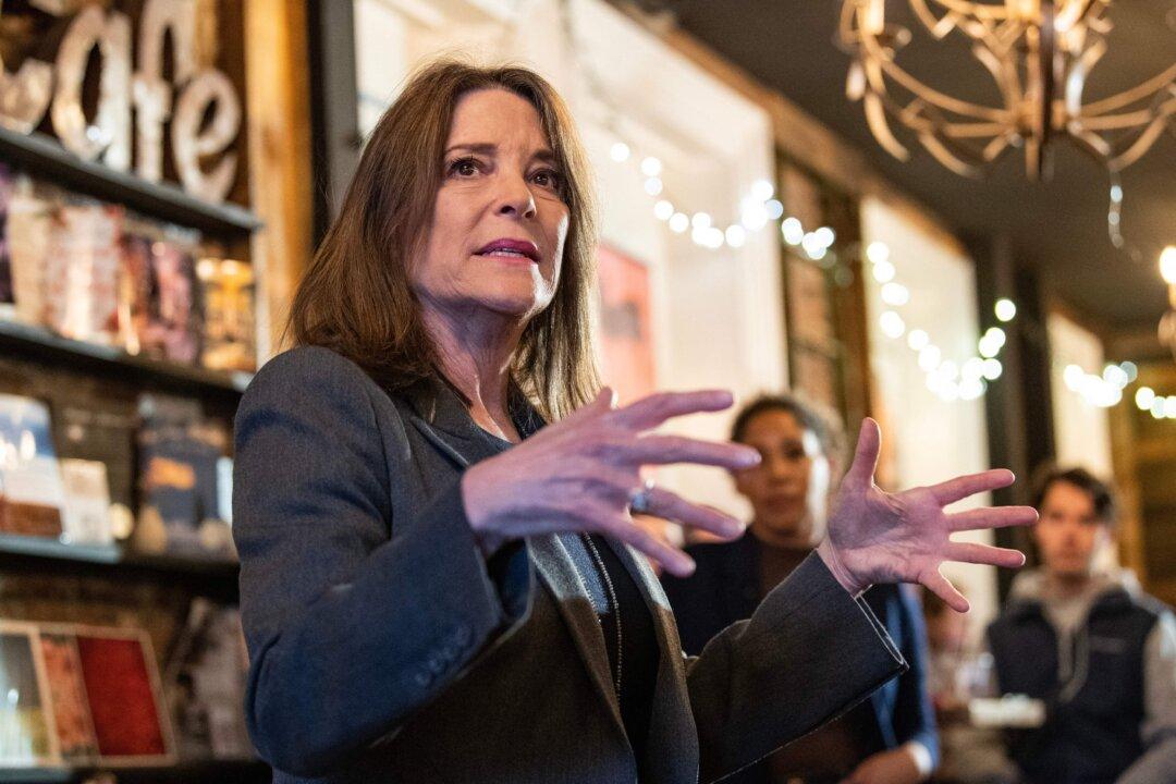 Marianne Williamson Accuses DNC of Making It ‘Easier’ for Biden to Win Nomination