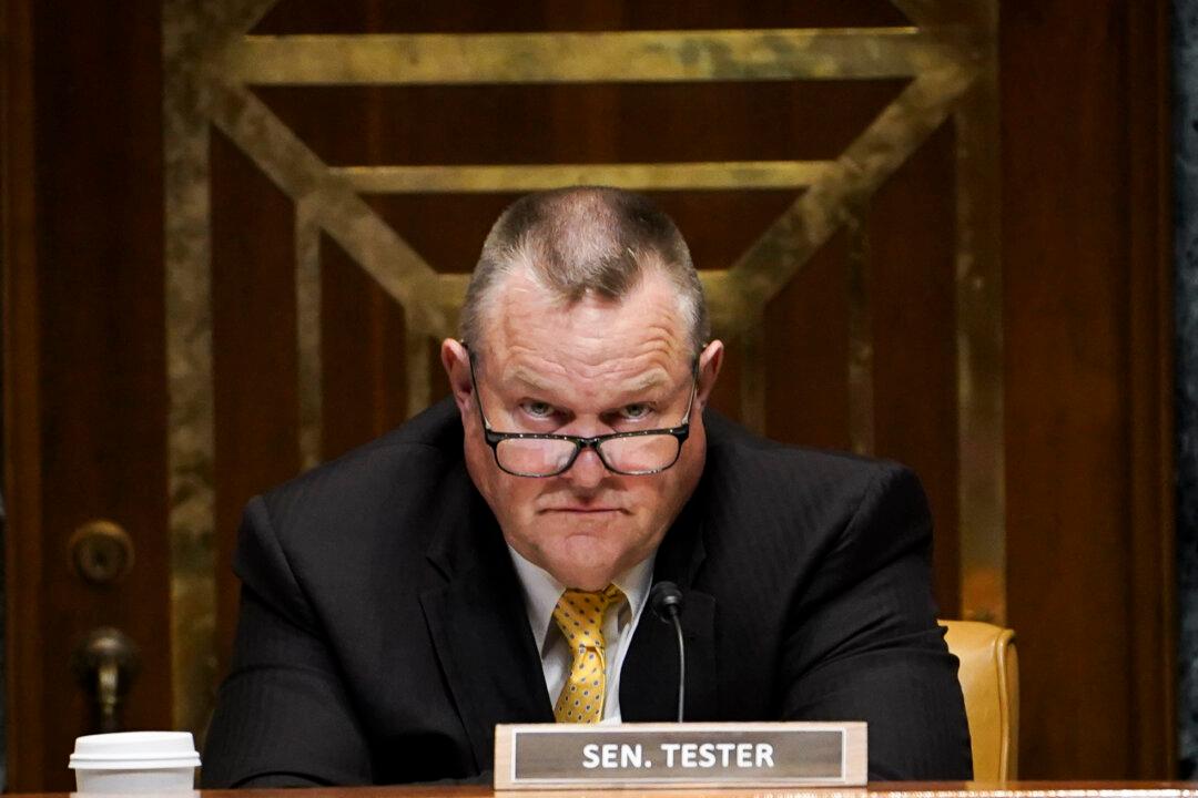 Proposed Defense Bill Mandates Investigation Into US Parts in Chinese Spy Balloon