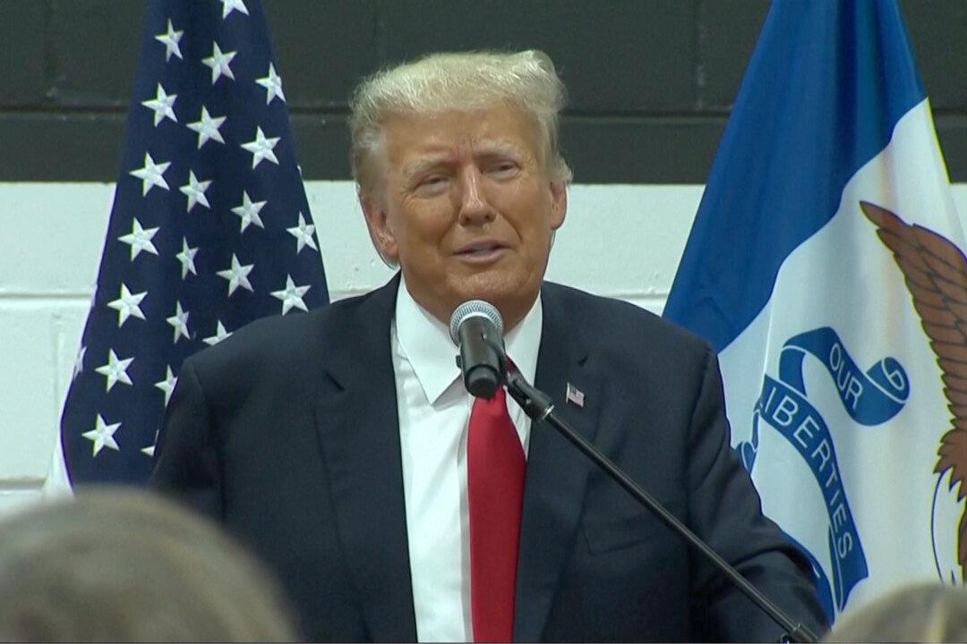 Trump Decries ‘Marxists and Fascists’ in DOJ, FBI ’Going After Me' in Classified Documents Probe