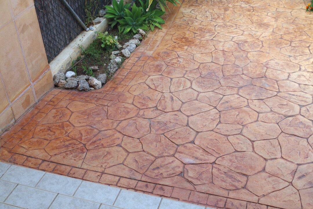 Add Some Pizzazz to Patio With Colorized Concrete