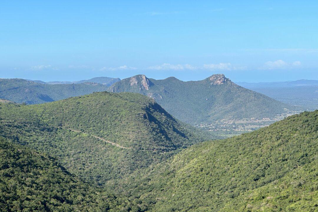A Morning Mountain Tour in Zululand