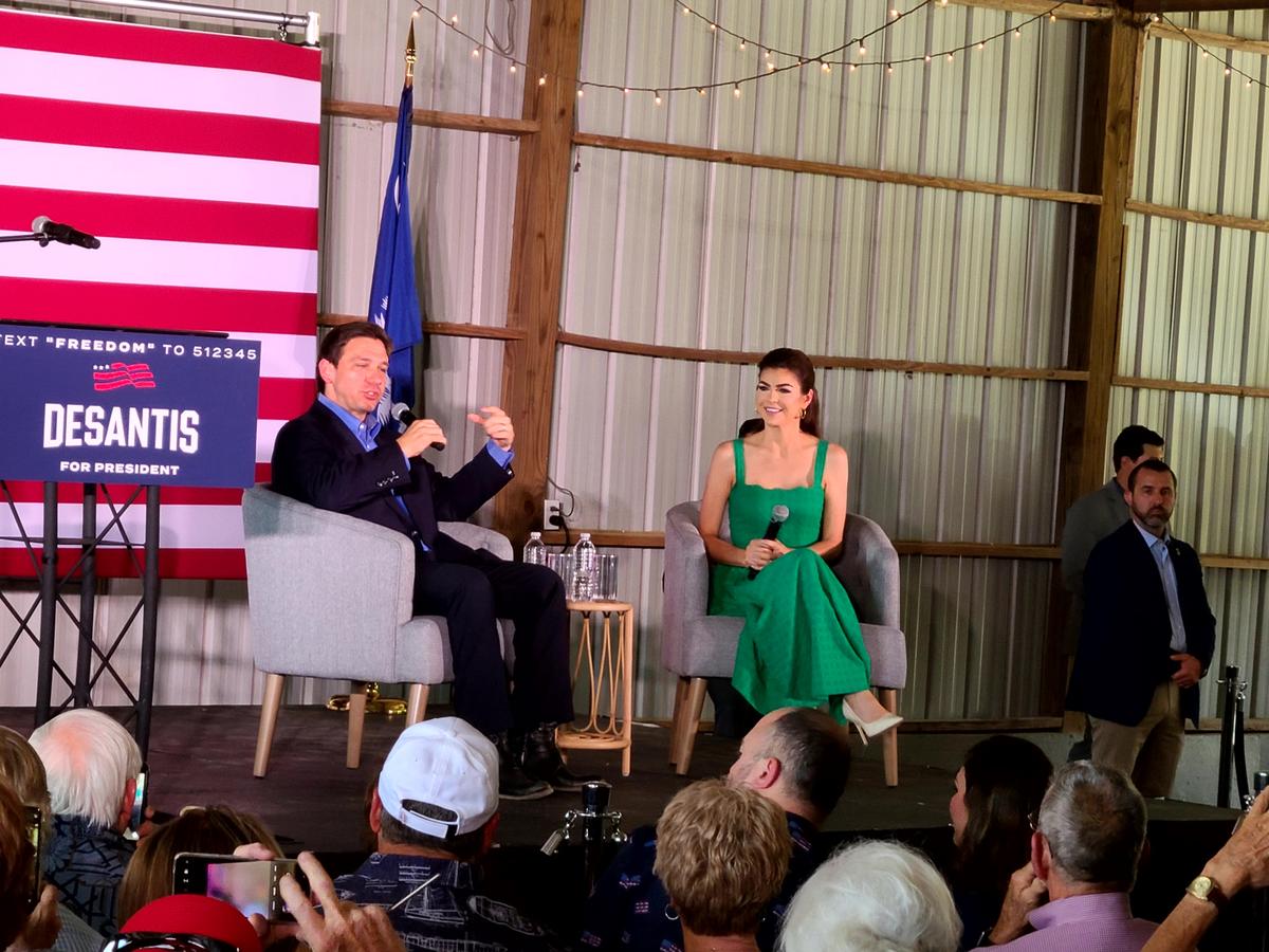 DeSantis Mounts Charm Offensive With Wife Casey in South Carolina